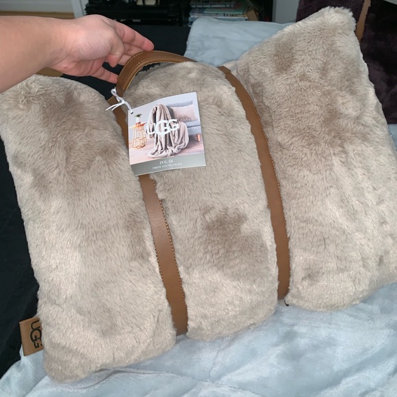 UGG Bedding Ugg Throw And Pillow Gift Set Poshmark